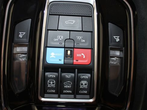 Used 2024 Jeep Grand Cherokee Summit AWD/4WD image 74