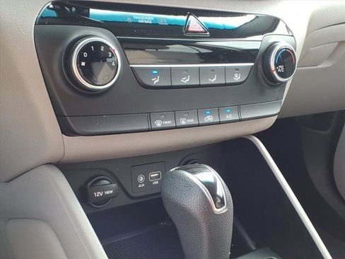 Used 2019 Hyundai Tucson SE image 13