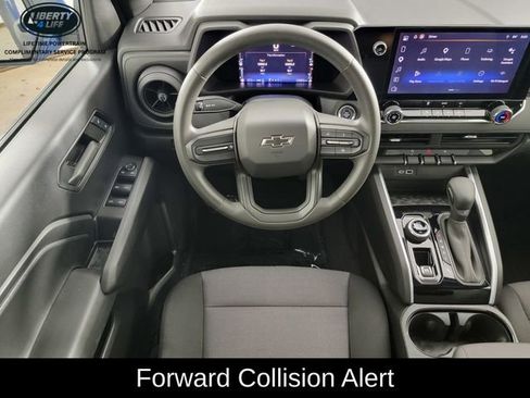Used 2023 Chevrolet Colorado Trail Boss AWD/4WD image 23