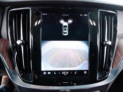 Certified 2023 Volvo S60 T8 Plus image 12