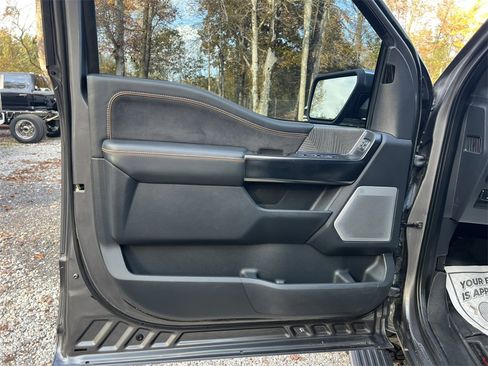 Certified 2022 Ford F150 Platinum w/ Equipment Group 701A High image 17