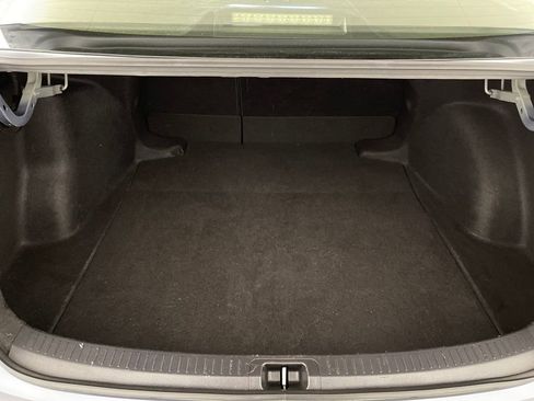 Certified 2022 Toyota Corolla LE image 10