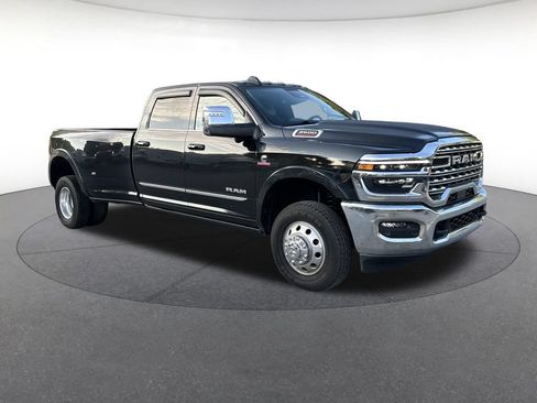 Certified 2025 RAM 3500 Limited AWD/4WD image 8