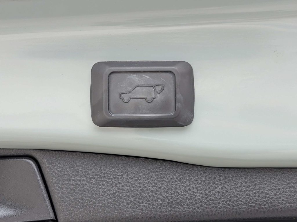 Used 2023 Toyota RAV4 XLE Premium FWD image 13