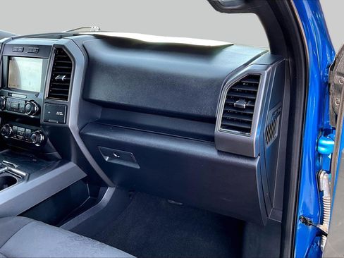 Used 2019 Ford F150 XLT w/ Equipment Group 302A Luxury AWD/4WD image 15