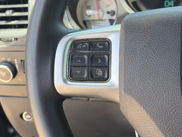 Used 2013 Dodge Challenger R/T RWD image 19
