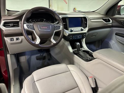 Used 2017 GMC Acadia SLT w/ LPO, Floor Liner Package image 29