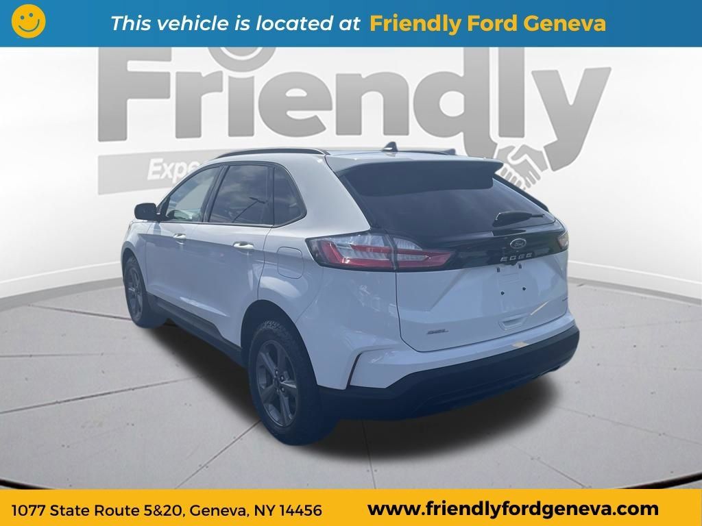 Used 2023 Ford Edge SEL w/ Sport Appearance Package AWD/4WD image 7