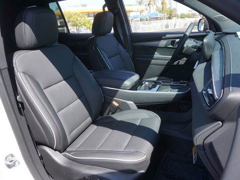 New 2025 Buick Enclave Preferred w/ Power Package image 12