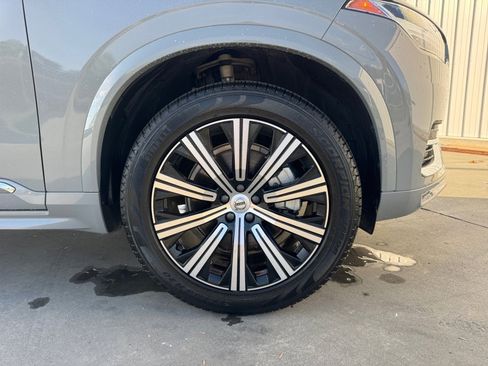 Certified 2025 Volvo XC90 B5 Core AWD/4WD image 25