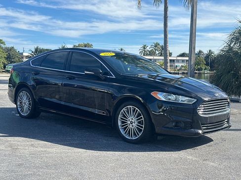 Used 2016 Ford Fusion SE w/ Equipment Group 202A image 7