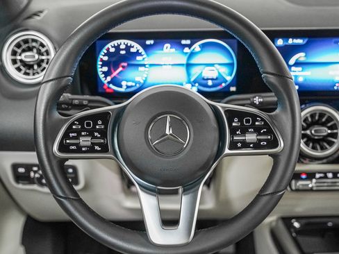 Certified 2023 Mercedes-Benz GLA 250 image 16