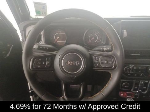Used 2024 Jeep Gladiator Sport AWD/4WD image 19