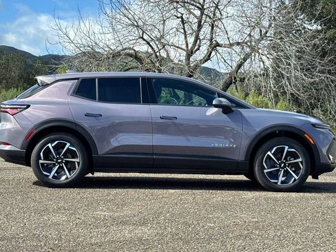 New 2026 Chevrolet Equinox EV LT image 3