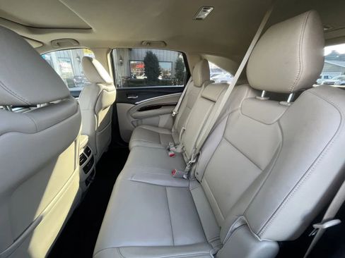Used 2020 Acura MDX FWD image 17