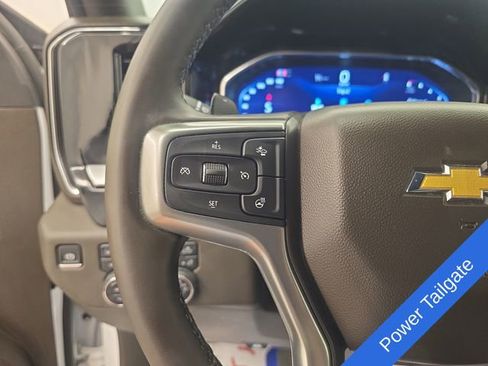 Used 2025 Chevrolet Silverado 1500 LTZ AWD/4WD image 30