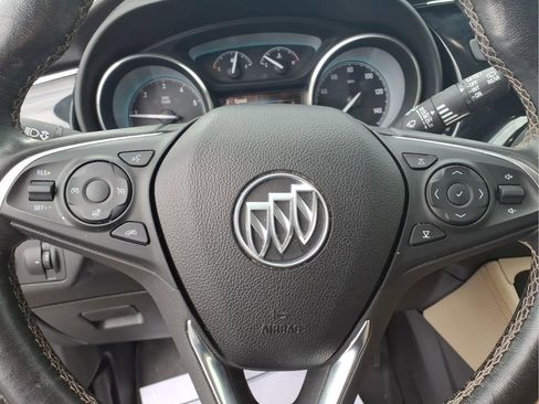 Certified 2017 Buick Envision Essence FWD image 11