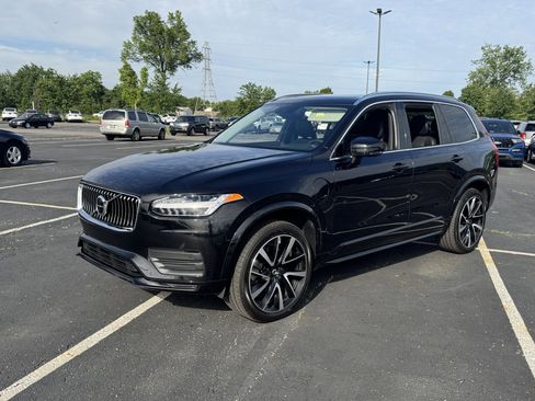 Used 2020 Volvo XC90 T8 Momentum w/ Protection Package Premier AWD/4WD image 38