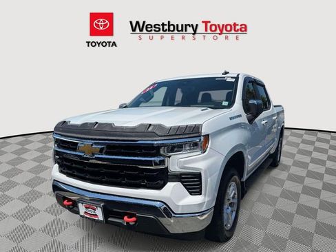 Used 2024 Chevrolet Silverado 1500 LT AWD/4WD image 3