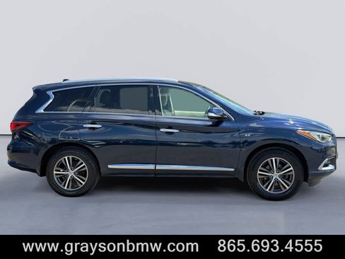 Used 2016 INFINITI QX60 Luxe w/ Premium Plus Package AWD/4WD image 2