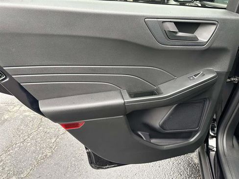Used 2024 Ford Escape Active image 11