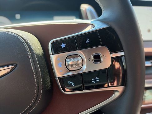 Used 2025 Genesis G90 3.5T image 15