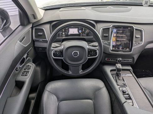 Used 2020 Volvo XC90 T6 Momentum w/ Protection Package Premier AWD/4WD image 18