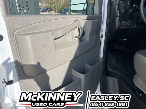 Used 2023 GMC Savana 2500 w/ Driver Convenience Package RWD image 38