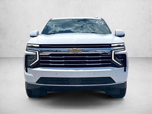 Used 2025 Chevrolet Tahoe LT RWD image 3