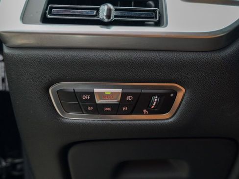 Used 2023 BMW X7 xDrive40i w/ M Sport Package image 62