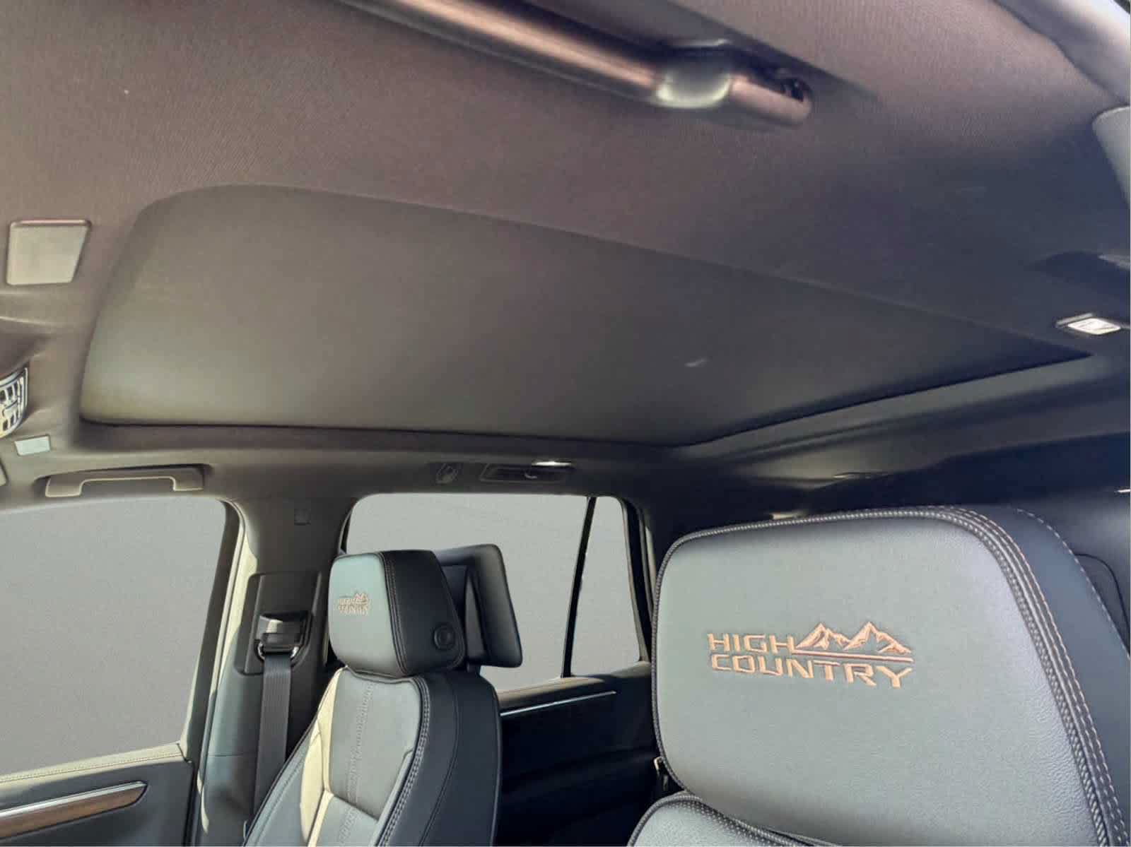 New 2026 Chevrolet Tahoe High Country AWD/4WD image 36