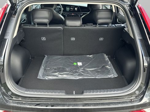 Certified 2025 Kia Niro EX FWD image 29