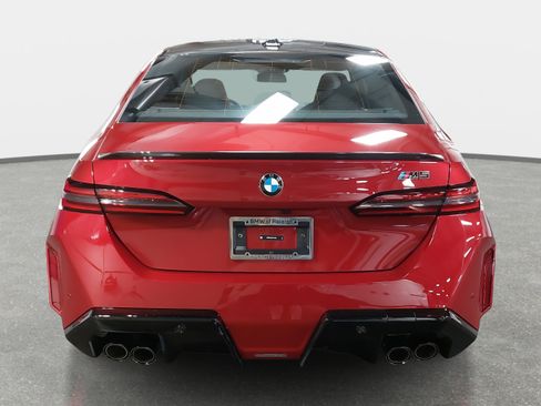 New 2026 BMW M5 w/ Carbon Package image 6