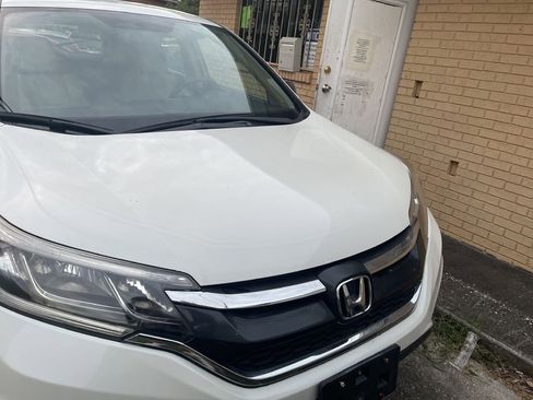 Used 2015 Honda CR-V LX image 6