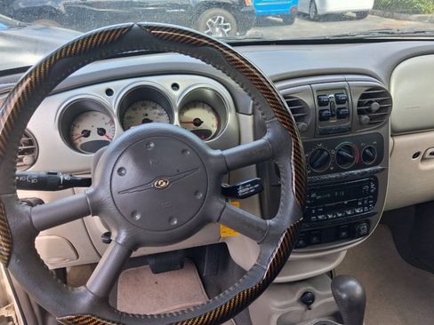 Used 2002 Chrysler PT Cruiser Limited FWD image 14