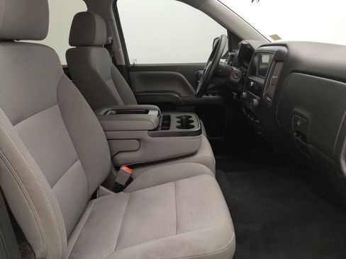 Used 2018 Chevrolet Silverado 1500 Custom w/ LPO, Street Package image 21