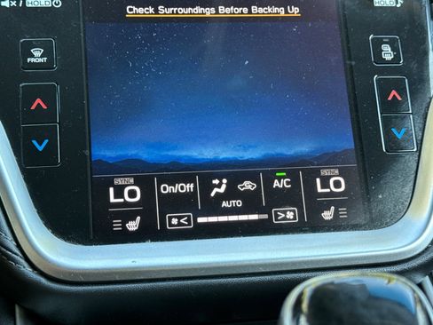 Used 2020 Subaru Outback Premium image 23