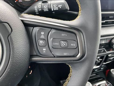 Used 2024 Jeep Wrangler Willys image 19