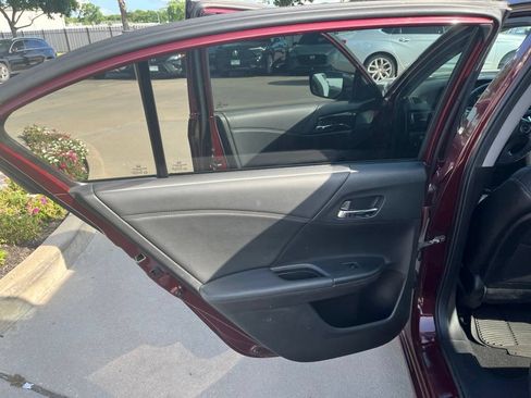 Used 2014 Honda Accord Sport image 12