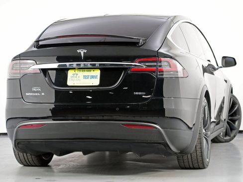 Used 2018 Tesla Model X 100D image 5