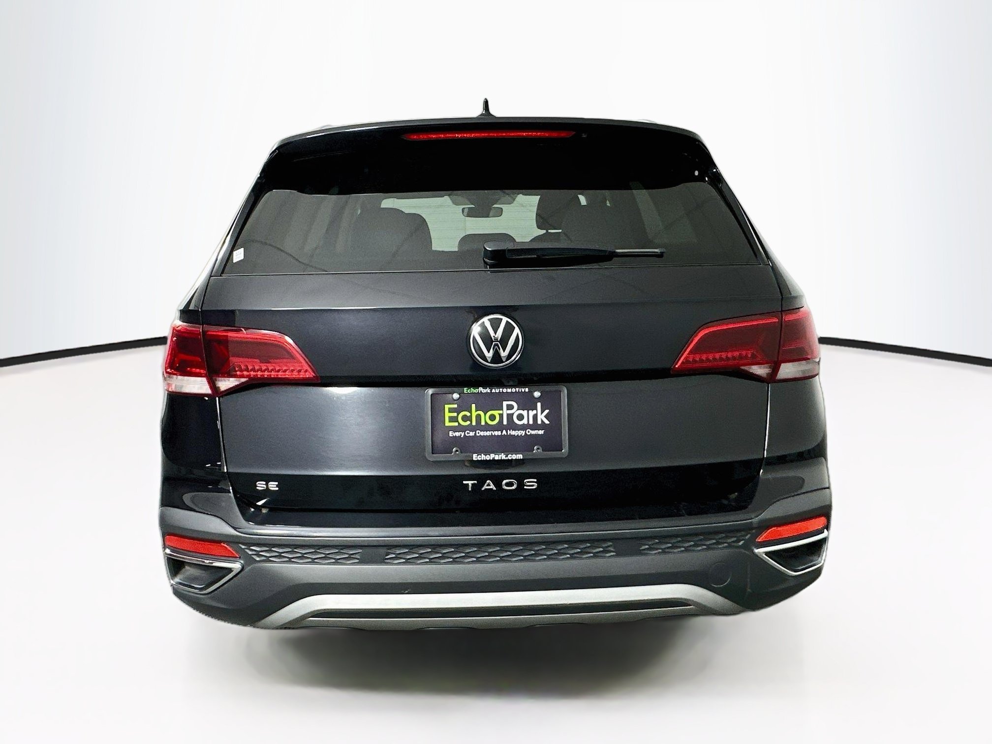 Used 2023 Volkswagen Taos SE FWD image 7