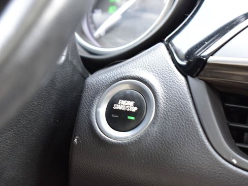 Used 2020 Buick Envision Essence w/ Experience Buick Package FWD image 21