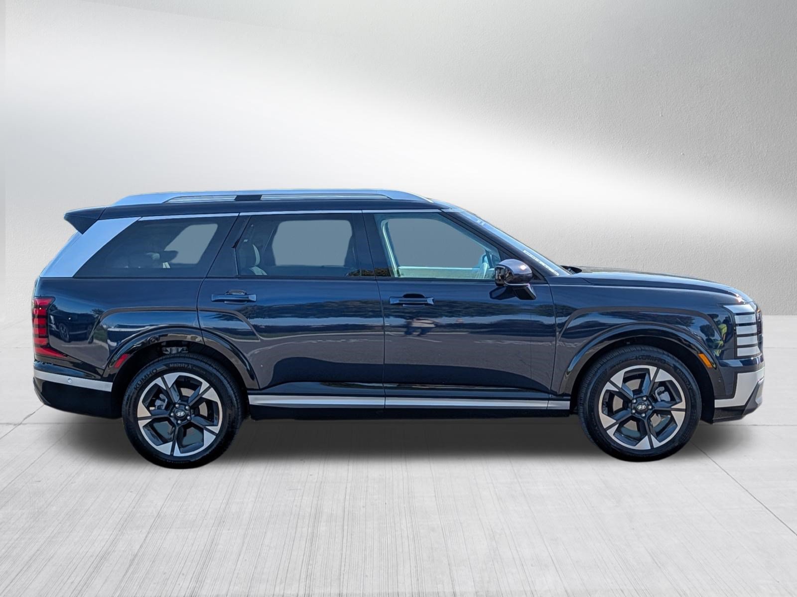 Used 2026 Hyundai Palisade Limited AWD/4WD image 8