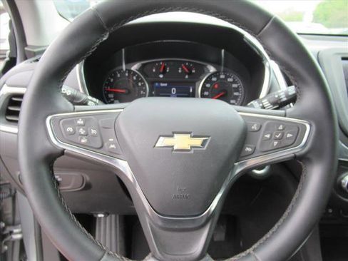 Certified 2024 Chevrolet Equinox LT FWD image 19