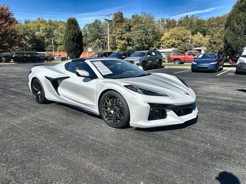 Used 2024 Chevrolet Corvette Z06 w/ Stealth Interior Trim Package image 2