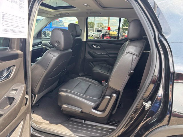 Used 2021 Chevrolet Traverse LT w/ LT Premium Package AWD/4WD image 11