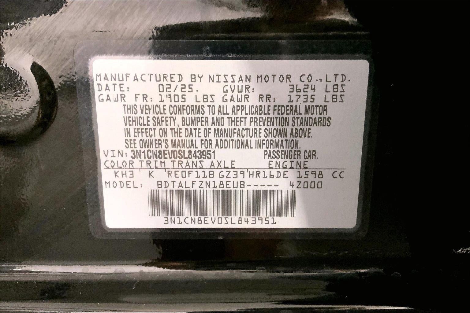 Used 2025 Nissan Versa SV FWD image 16