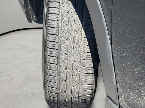 Used 2023 Subaru Forester Premium AWD/4WD image 44