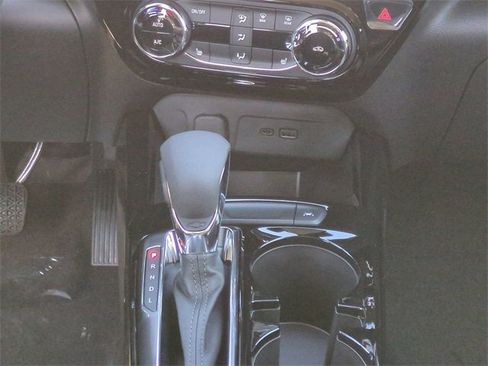 New 2026 Chevrolet Trax LT w/ LT Convenience Package image 19