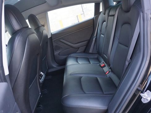 Used 2018 Tesla Model 3 Long Range AWD/4WD image 19